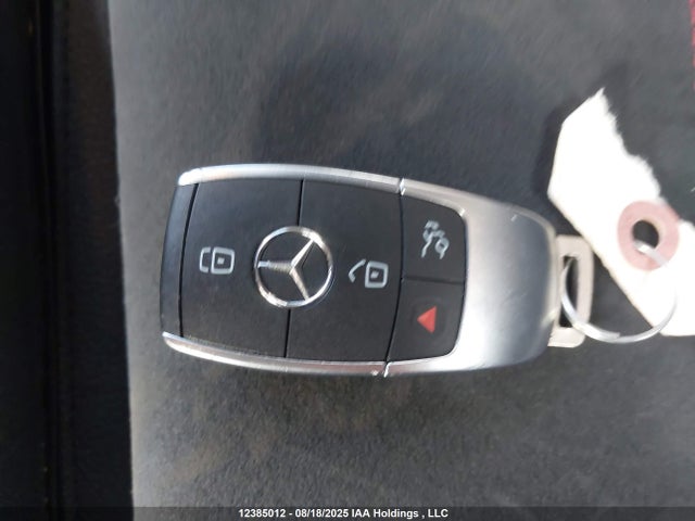WDD3G4FB4KW001005 Mercedes-Benz m260