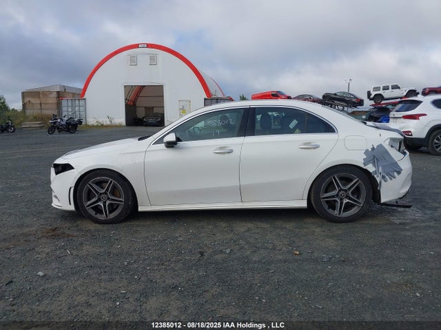 WDD3G4FB4KW001005 Mercedes-Benz m260