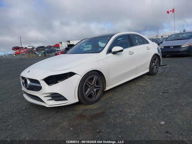 WDD3G4FB4KW001005 Mercedes-Benz m260