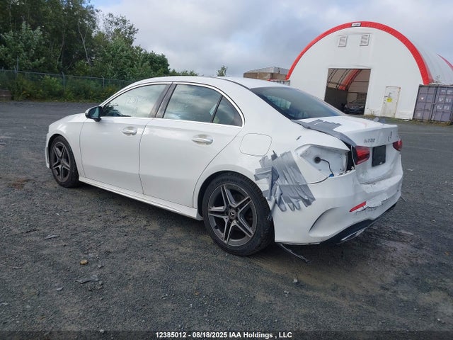 WDD3G4FB4KW001005 Mercedes-Benz m260
