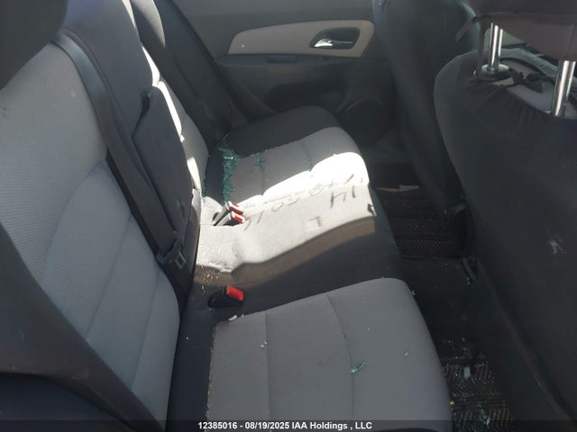 1G1PL5SHXE7432947 Chevrolet luw