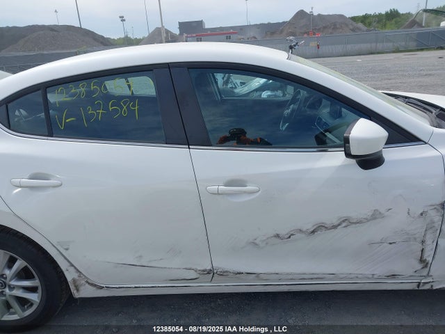 JM1BM1V78E1137584 Mazda pe