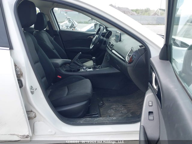 JM1BM1V78E1137584 Mazda pe