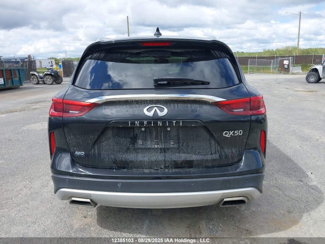3PCAJ5M38KF127814 Infiniti QX50