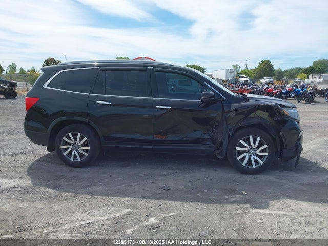 Honda j35y6 2017 5FNYF6H94HB506807 Image 14