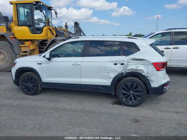 3VVSX7B28RM092658 Volkswagen tsi
