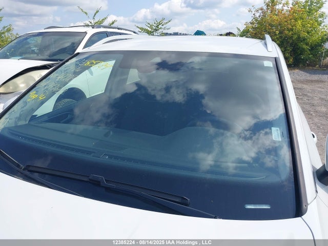 3VVSX7B28RM092658 Volkswagen tsi