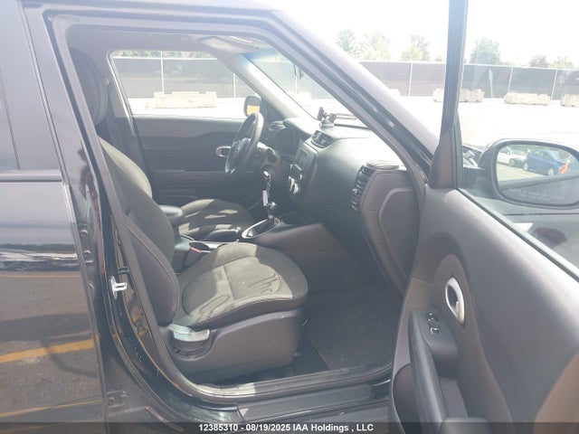 KIA g 2018 KNDJN2A23J7512376 Image 5