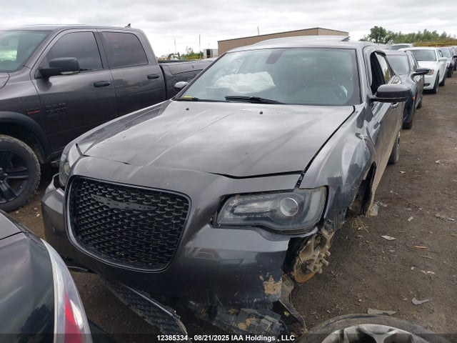 2C3CCAGG8FH830795 Chrysler 300