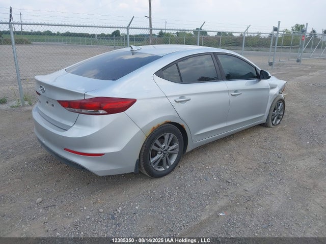 KMHD84LF7HU403152 Hyundai 2017