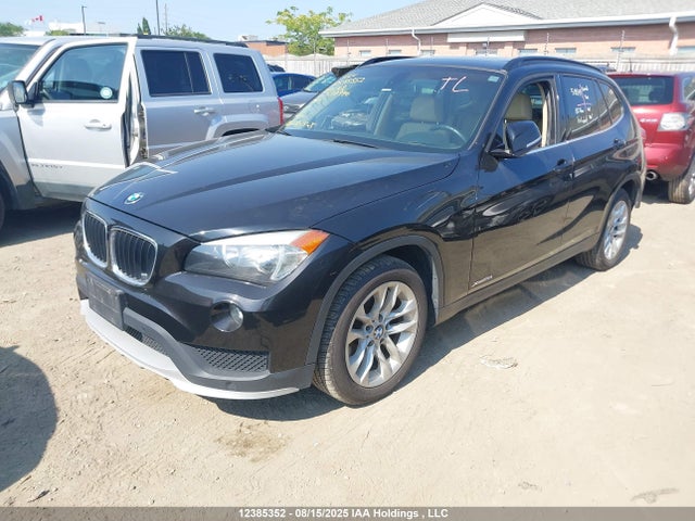 WBAVL1C57FVY38996 BMW X1