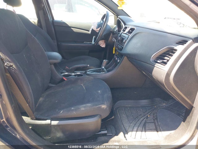 1C3CCBAB9EN115422 Chrysler 200