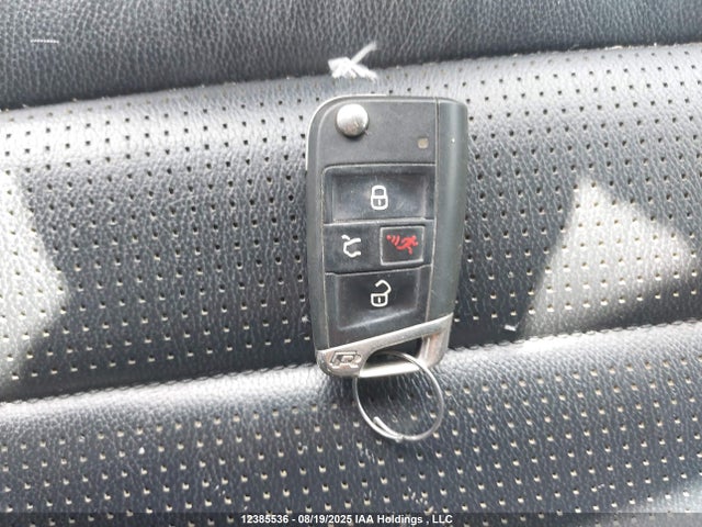 WVWVA7AU7KW226663 Volkswagen Golf R