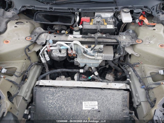 5YJ3E1EAXKF329329 Tesla MODEL 3