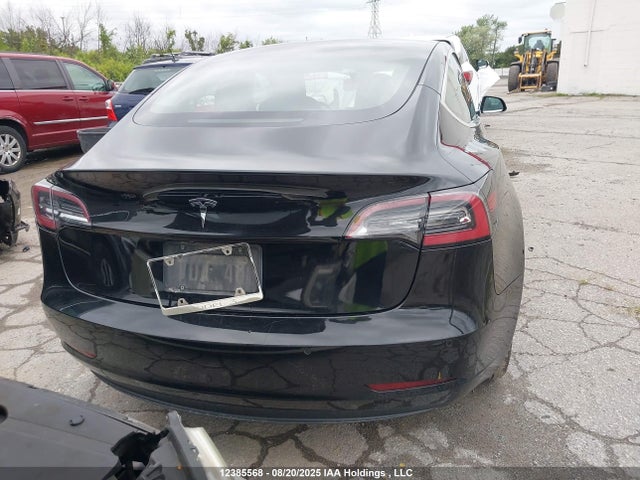 5YJ3E1EAXKF329329 Tesla MODEL 3