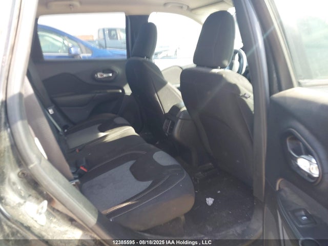 1C4PJMAB8HW562370 Jeep 2017