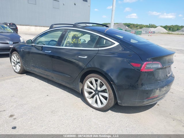 5YJ3E1EA7JF029696 Tesla MODEL 3