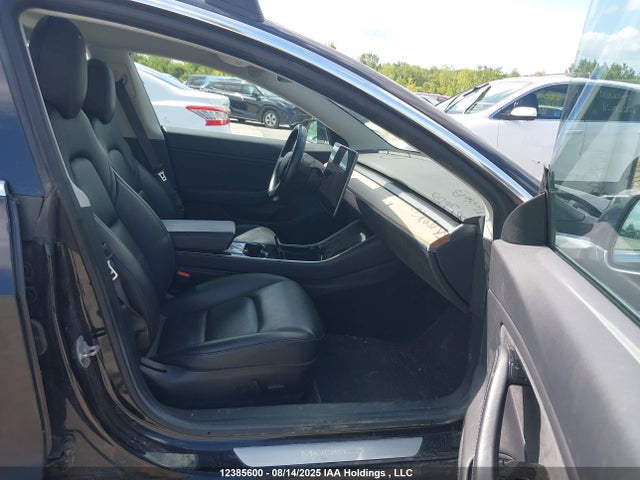 5YJ3E1EA7JF029696 Tesla MODEL 3