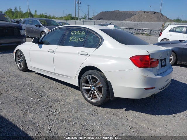 BMW 320i 2014 WBA3C3G55ENS69562 Image 3