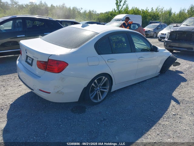 BMW 320i 2014 WBA3C3G55ENS69562 Image 4