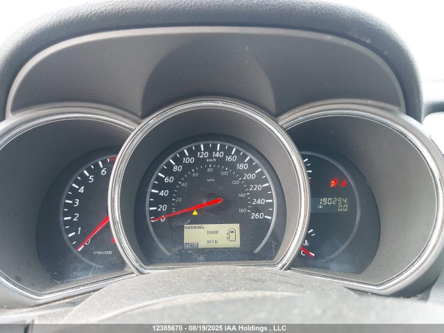 JN8AZ1MW8EW525508 Nissan 2014