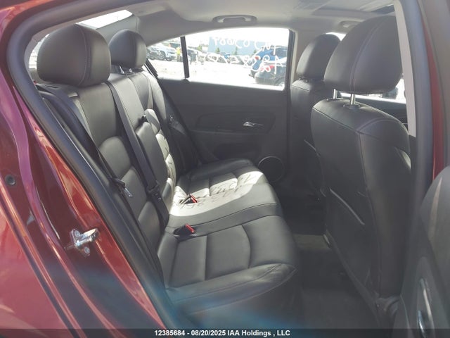 Chevrolet LUV 2015 1G1PE5SB3F7273521 Image 8