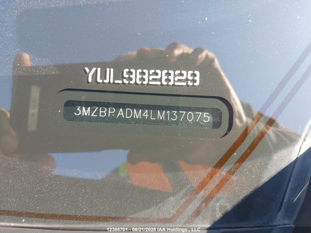 3MZBPADM4LM137075 Mazda MAZDA3