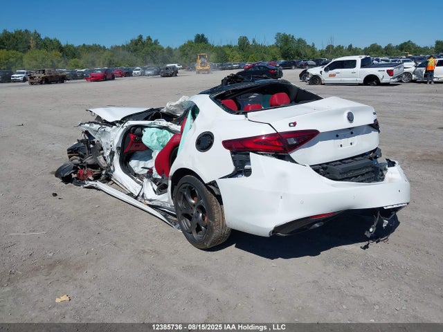 ZARFANBN6M7643890 Alfa Romeo 2021