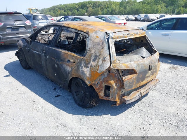 WVWPR7AU8HW954079 Volkswagen 2017