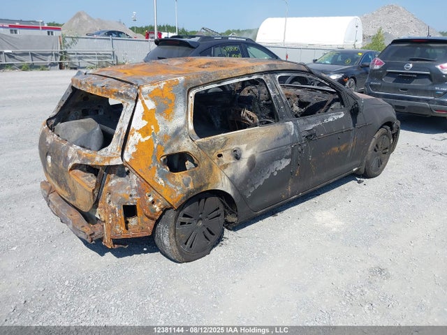 WVWPR7AU8HW954079 Volkswagen 2017