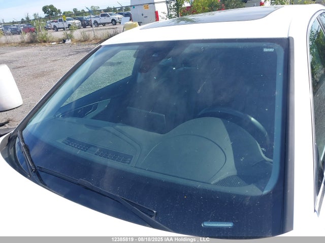 Audi 40 tfsi 2023 WAUAAAF40PN019921 Image 17