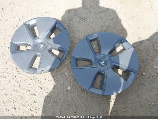 5YJ3E1EA9PF401385 Tesla MODEL 3