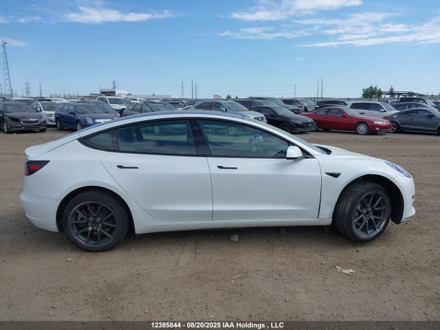 5YJ3E1EA9PF401385 Tesla MODEL 3
