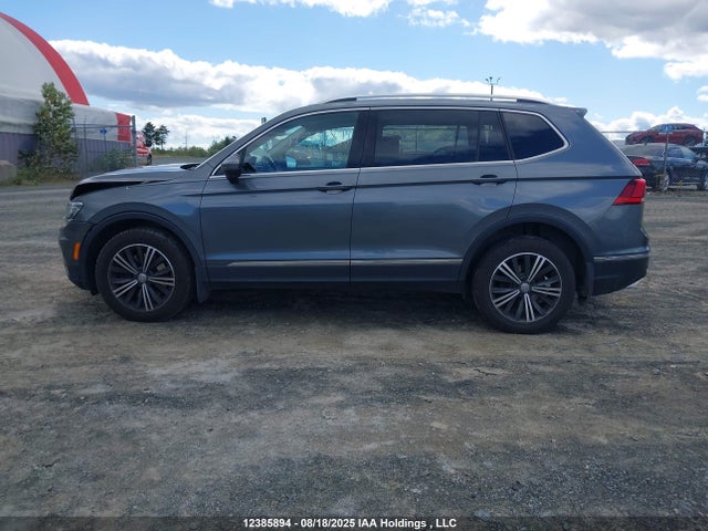 3VV4B7AX3JM129768 Volkswagen Tiguan