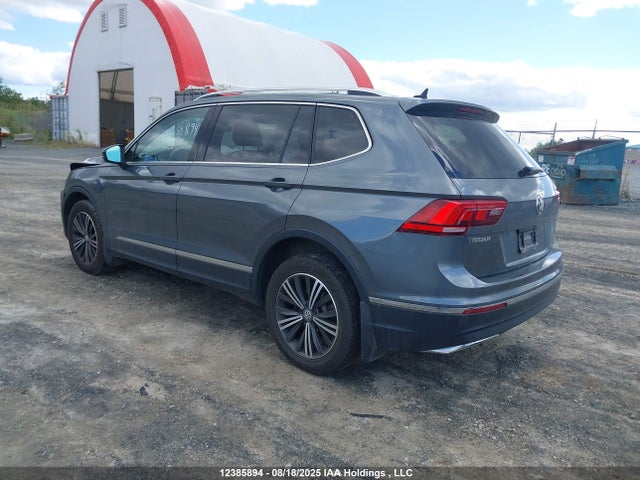 3VV4B7AX3JM129768 Volkswagen Tiguan