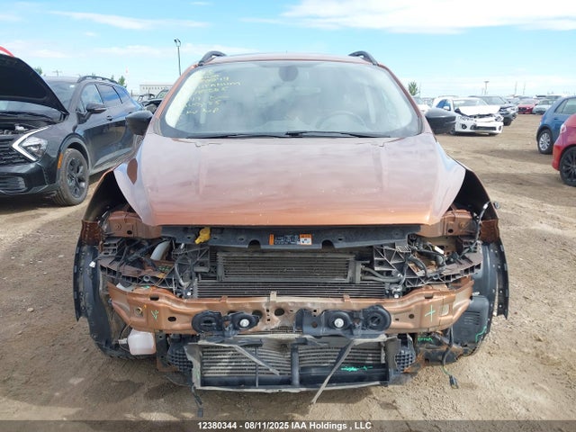 1FMCU0J9XHUD88885 Ford 2017