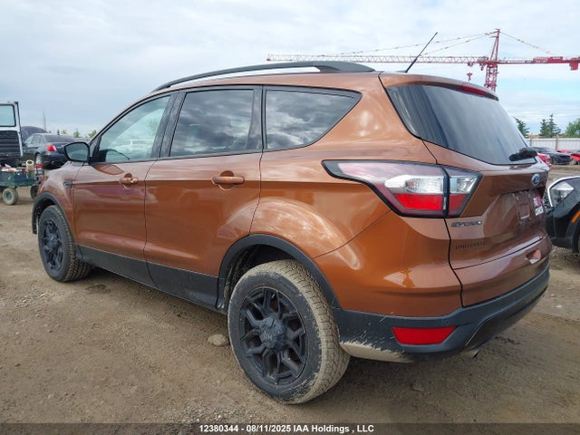 1FMCU0J9XHUD88885 Ford 2017