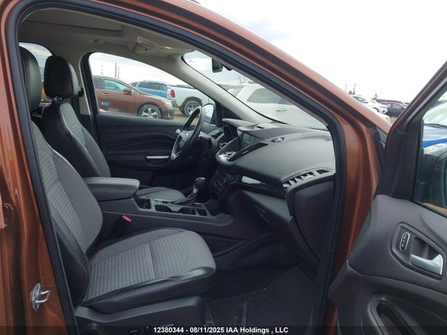 1FMCU0J9XHUD88885 Ford 2017