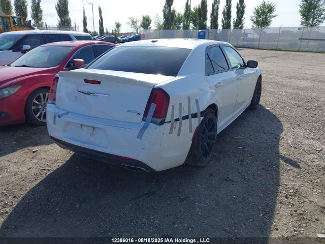 Chrysler 300 2017 2C3CCABG9HH529754 Image 4