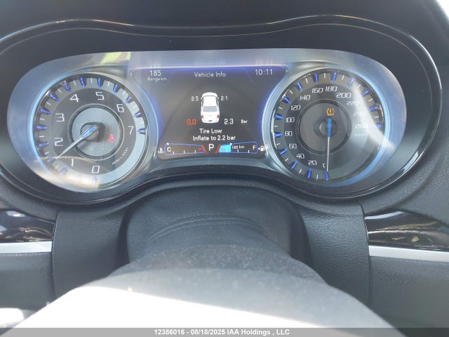 Chrysler 300 2017 2C3CCABG9HH529754 Image 7
