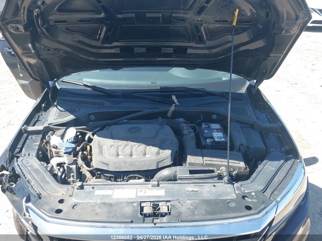 1VWAA7A3XLC018637 Volkswagen Passat