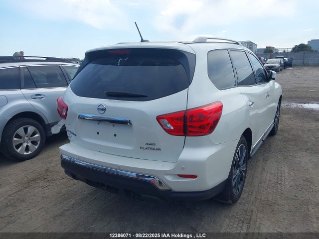 Nissan Pathfinder 2017 5N1DR2MM3HC657302 Image 16