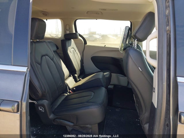 2C4RC1EG0HR545126 Chrysler Pacifica