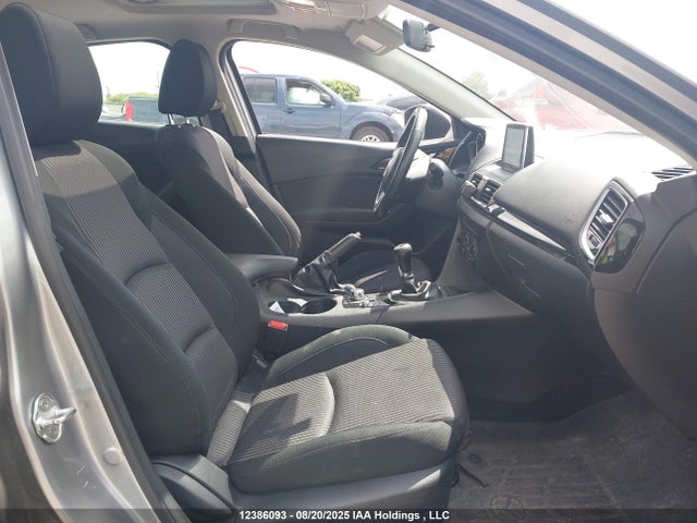 3MZBM1V73GM255786 Mazda pe
