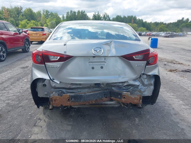 3MZBM1V73GM255786 Mazda pe