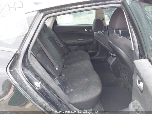 5XXGT4L30KG276327 KIA OPTIMA LX/S