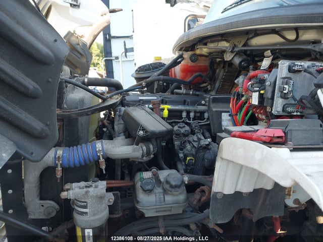 3ALHCYD23MDME4054 Freightliner Detroit Diesel Dd8