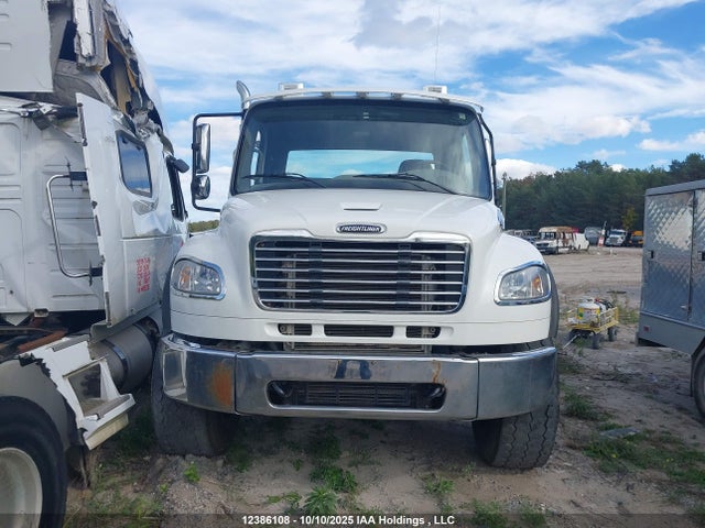 3ALHCYD23MDME4054 Freightliner Detroit Diesel Dd8