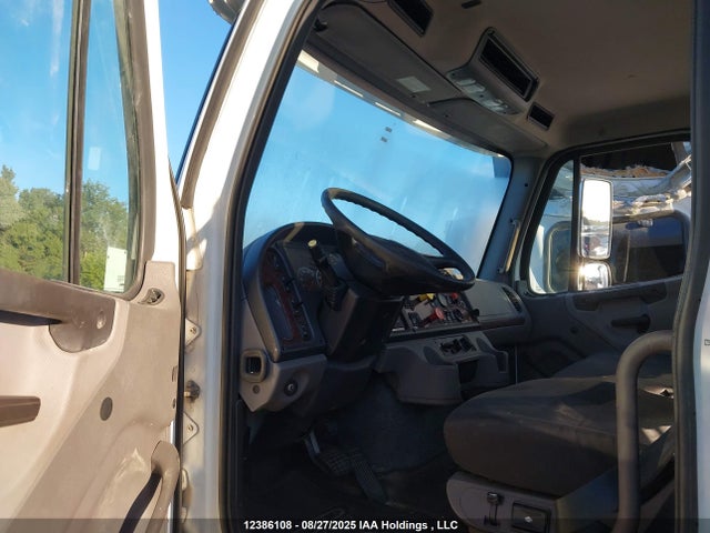 3ALHCYD23MDME4054 Freightliner Detroit Diesel Dd8
