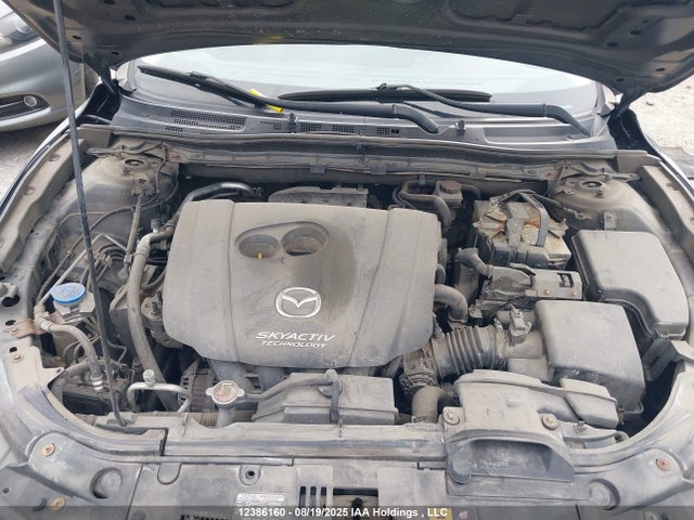 JM1BM1L74E1107954 Mazda pe